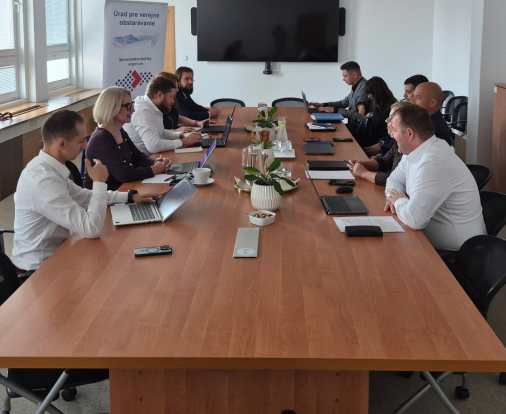 Zástupcovia ÚVO so zástupcami ministerstva investícií, regionálneho rozvoja a informatizácie (MIRRI) 